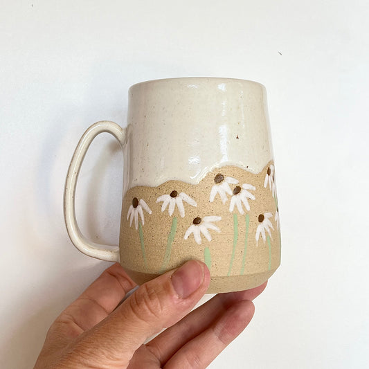 White Daisy Mug