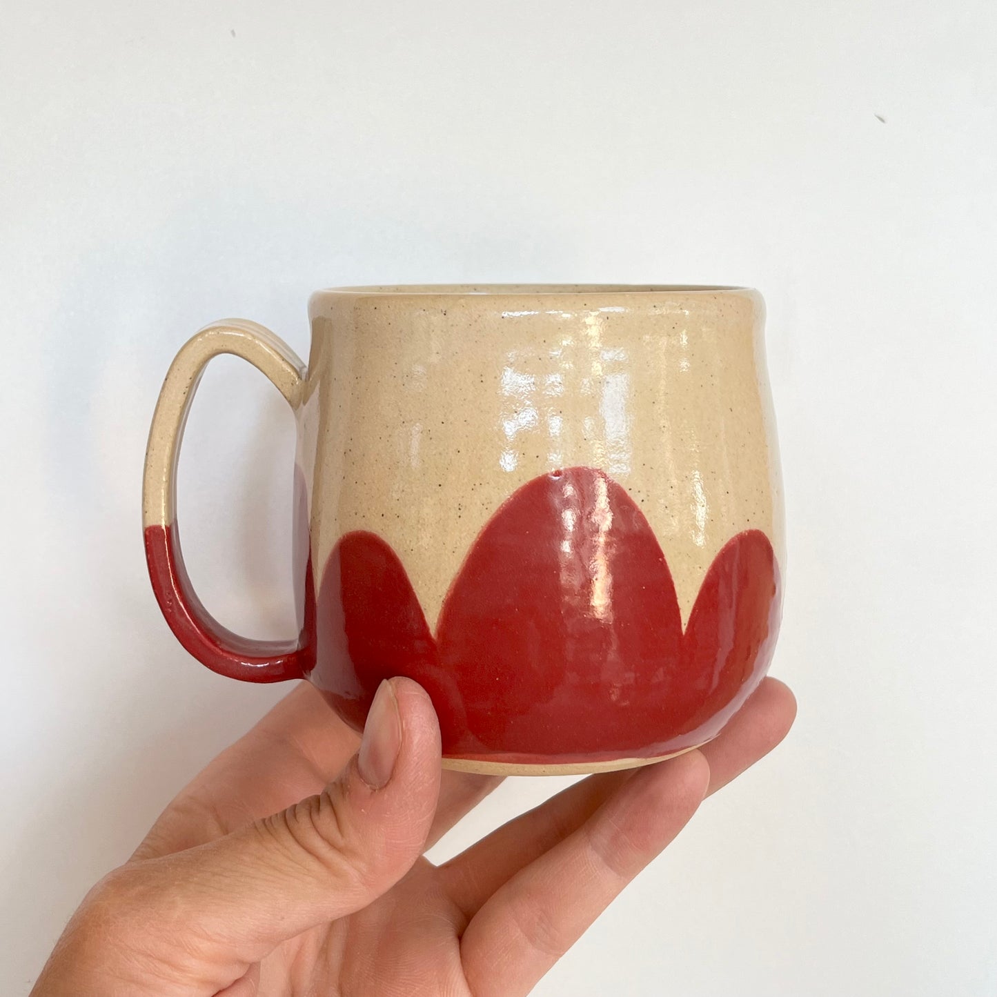 Poppy Scalloped Mug