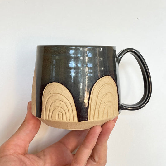 Raw Scalloped Mug